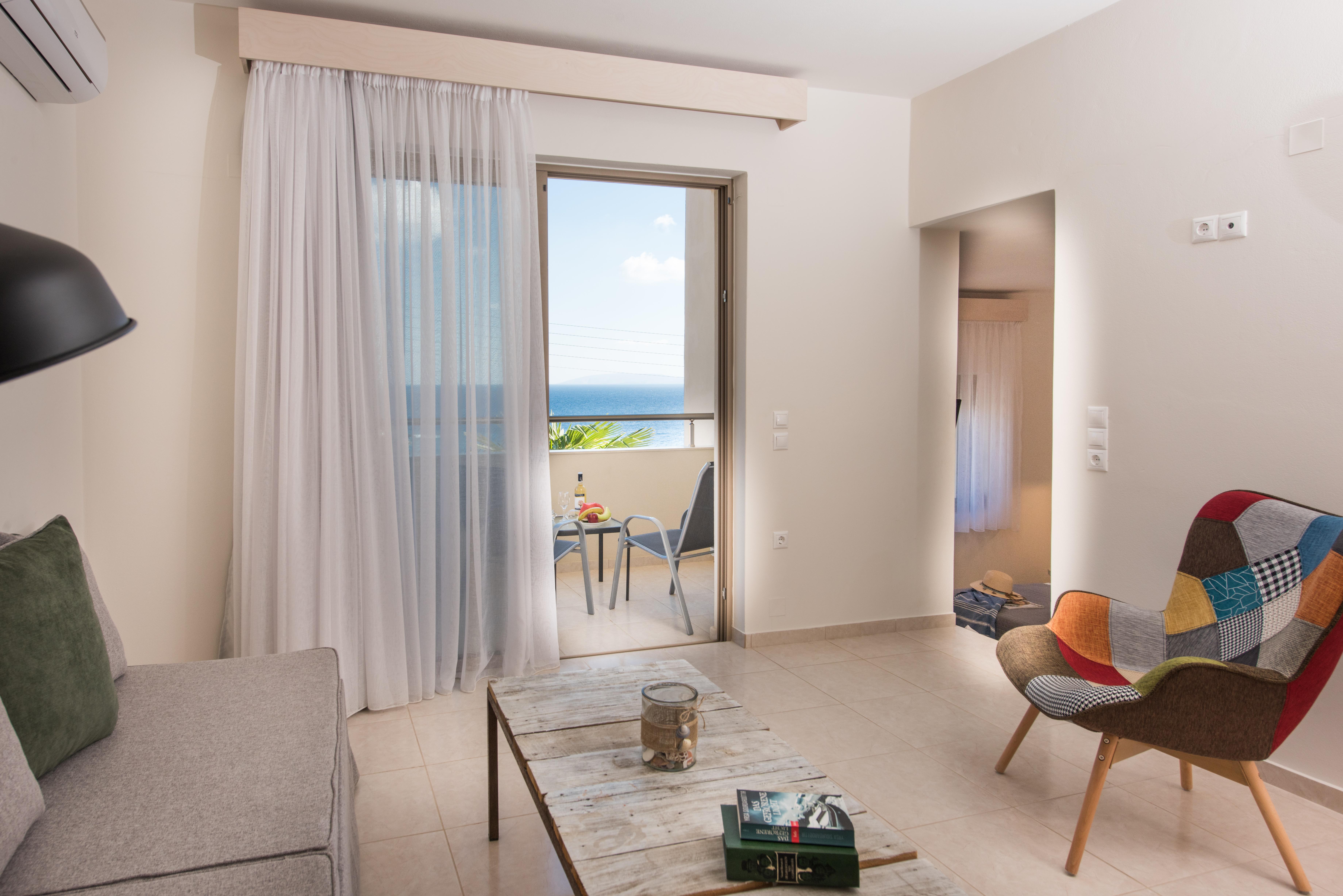 Eva Mare Hotel & Suites - Adults Only Айя-Пелагія Екстер'єр фото